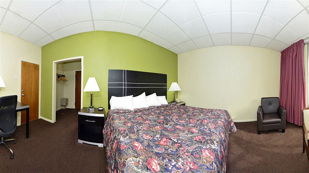 Days Inn Oil City Conference Center Eksteriør billede